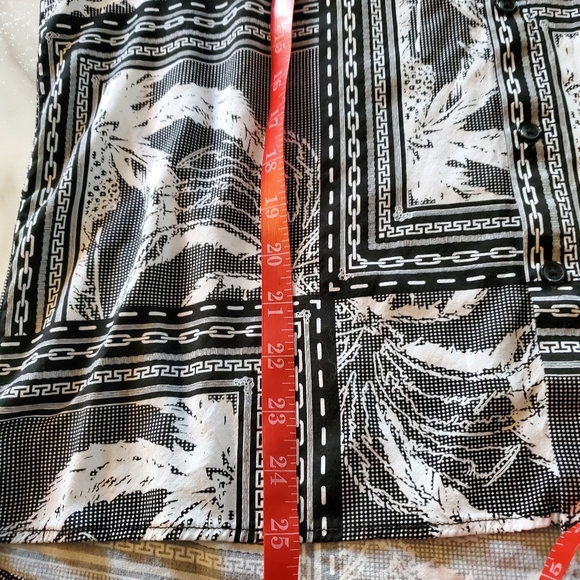 GUESS Men's Short Sleeve Tropical Print Shirt size L - Picture 10 of 15